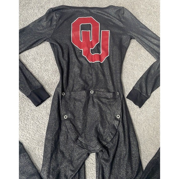 HTF VS PINK OU Sooners Onesie - Picture 2 of 5